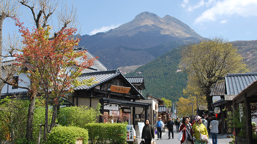 湯の坪街道